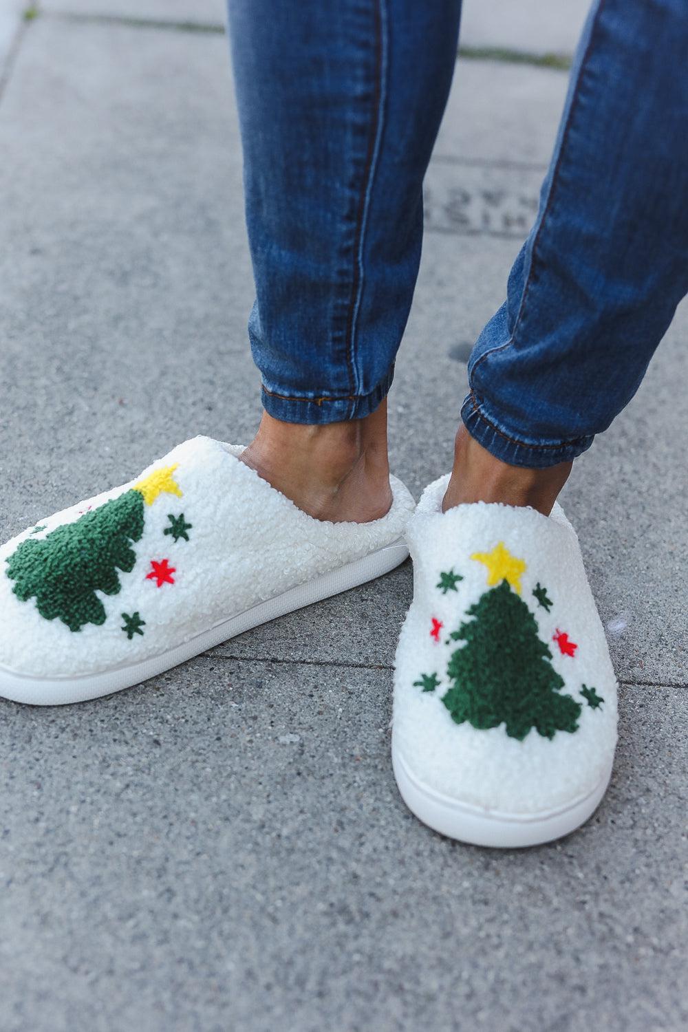 Christmas Tree Print Fleece Slippers-Evelyn's-Fashion