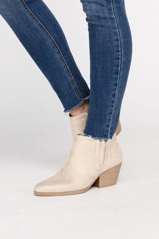 Everyday Elegance: GWEN Suede Ankle Boots-Evelyns Fashion