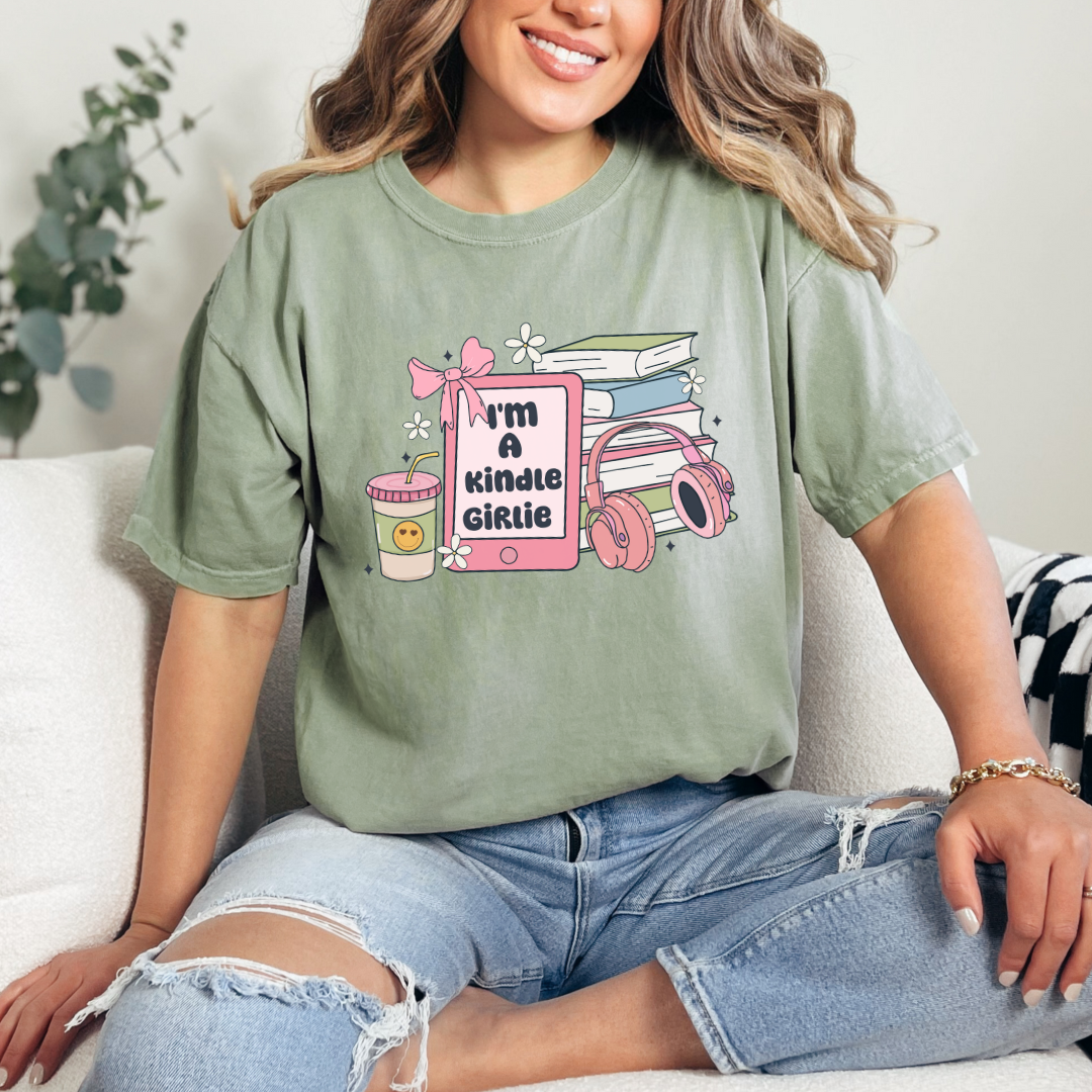 I'm a Kindle Girlie Graphic Tee-Evelyns Fashion