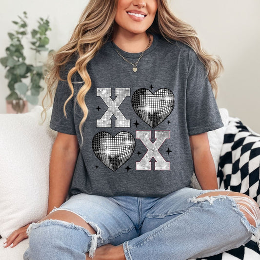 XO Disco Graphic Tee-Evelyns Fashion