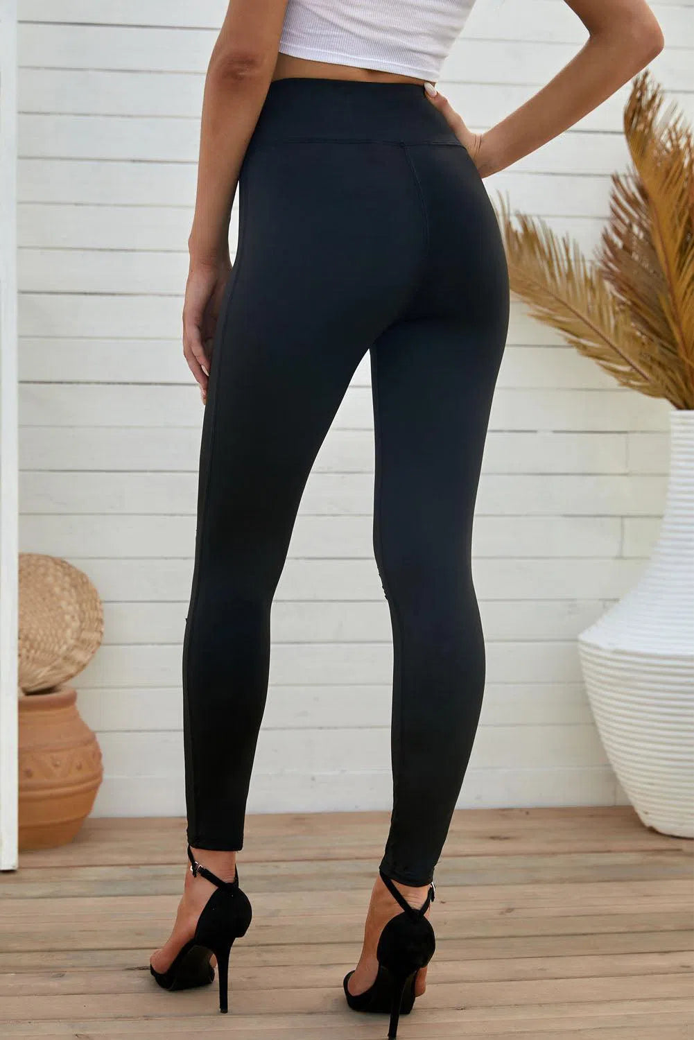 Distressed Slim Fit Leggings – Edgy & Comfortable Style, [Evelyns Fashion]