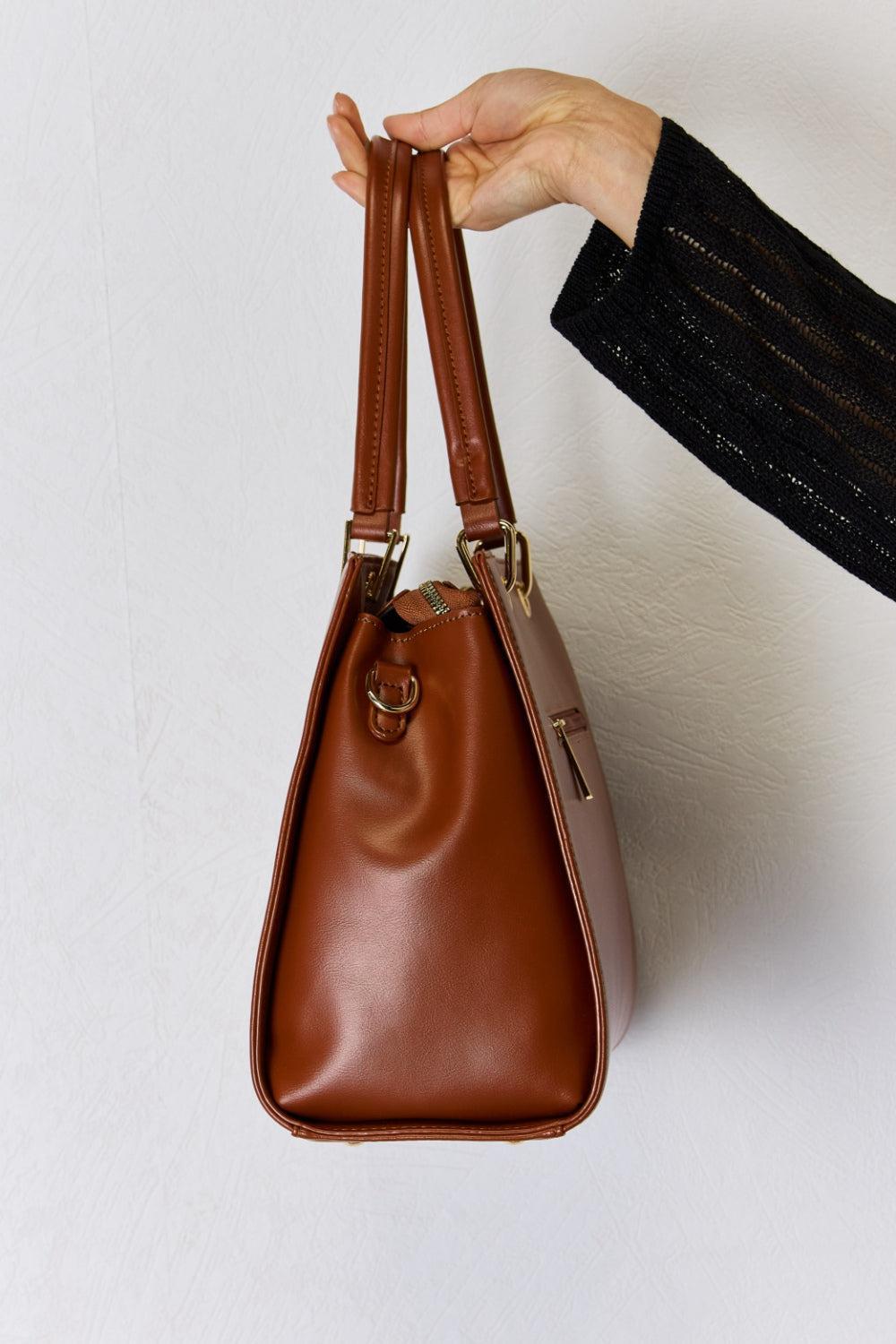 David Jones Leather Handbag – Timeless Elegance & Functionality, [Evelyns Fashion]