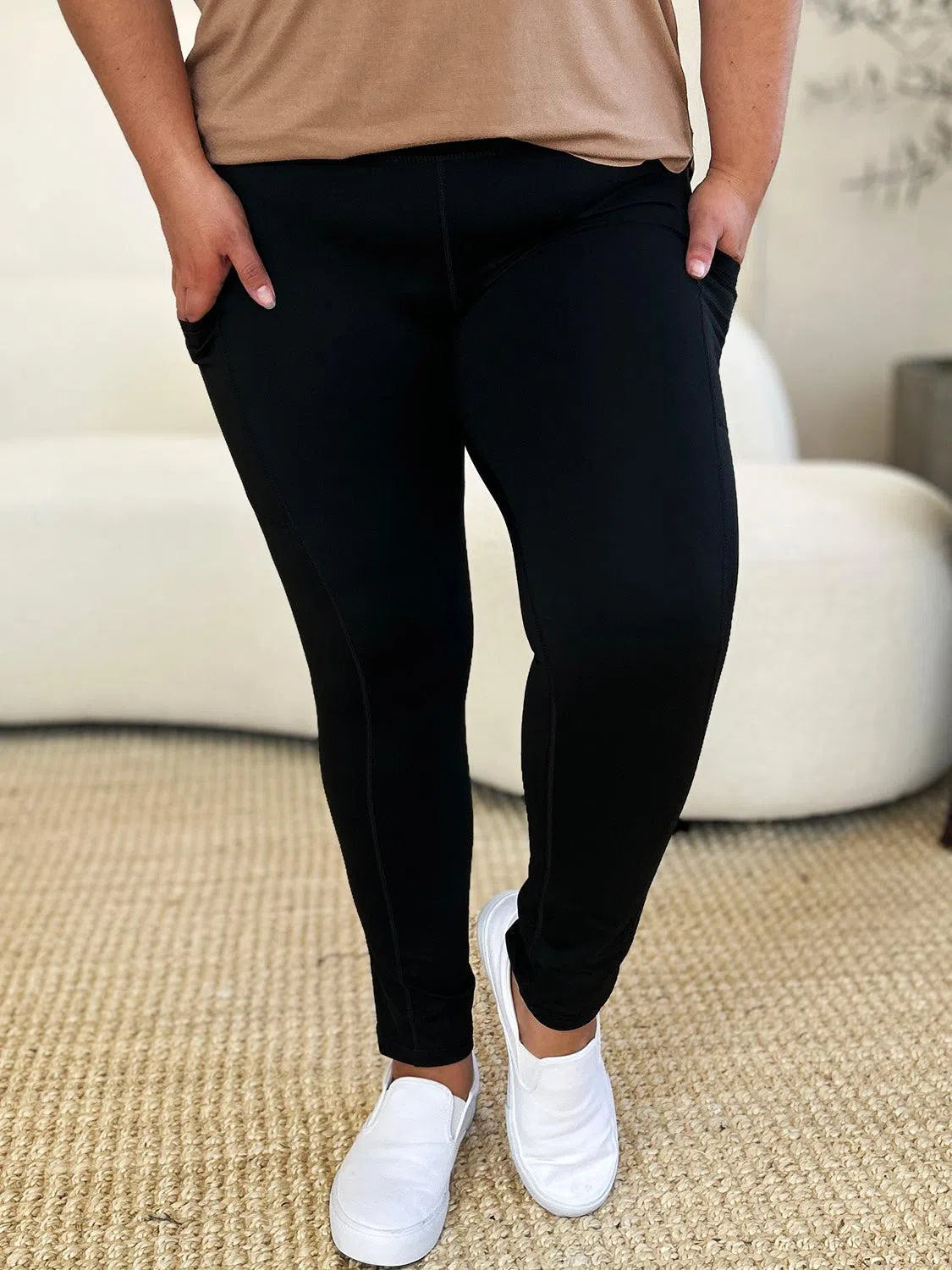 Wide Waistband Sports Leggings – Comfortable & Supportive Activewear, [Evelyns Fashion]