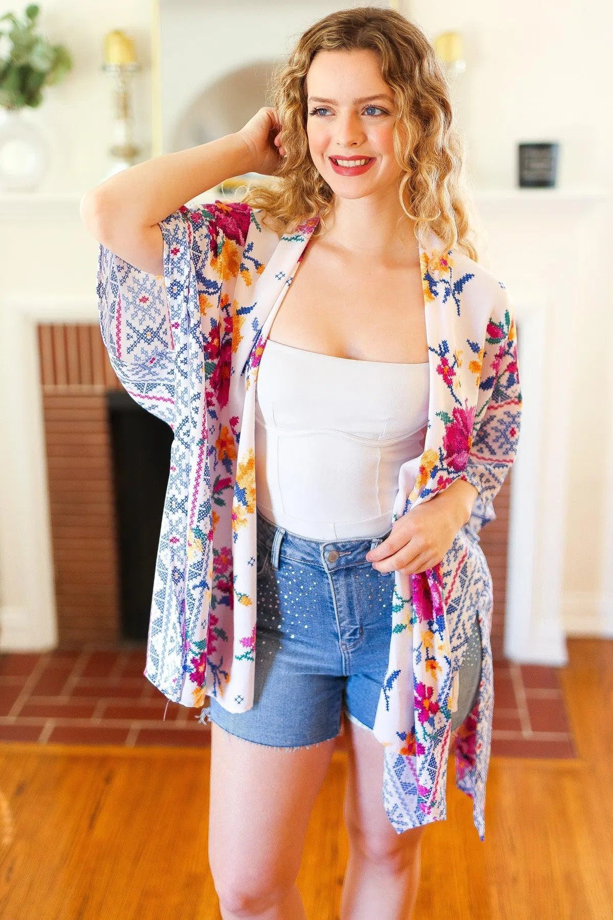 Trendy Ivory Floral Border Kimono – Lightweight & Stylish for Spring, [Evelyns Fashion]