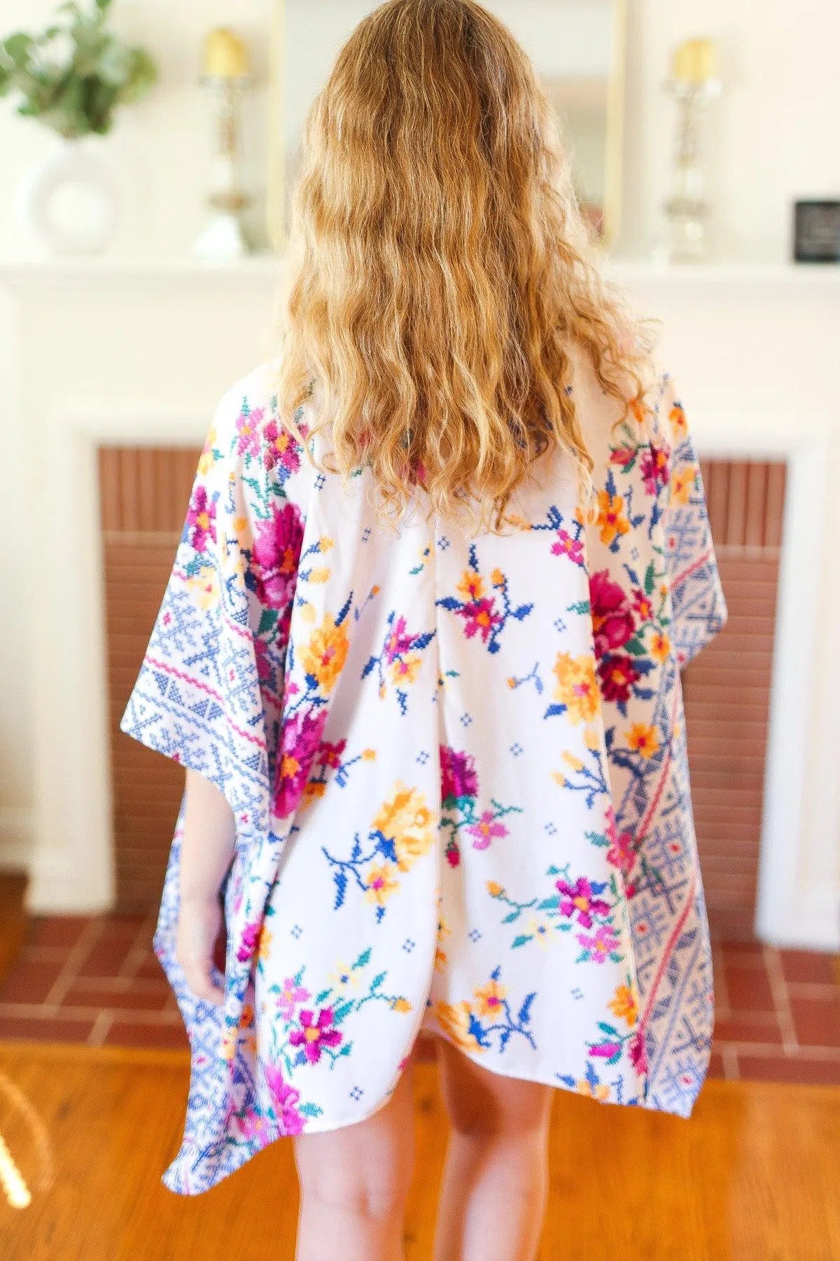 Trendy Ivory Floral Border Kimono – Lightweight & Stylish for Spring, [Evelyns Fashion]