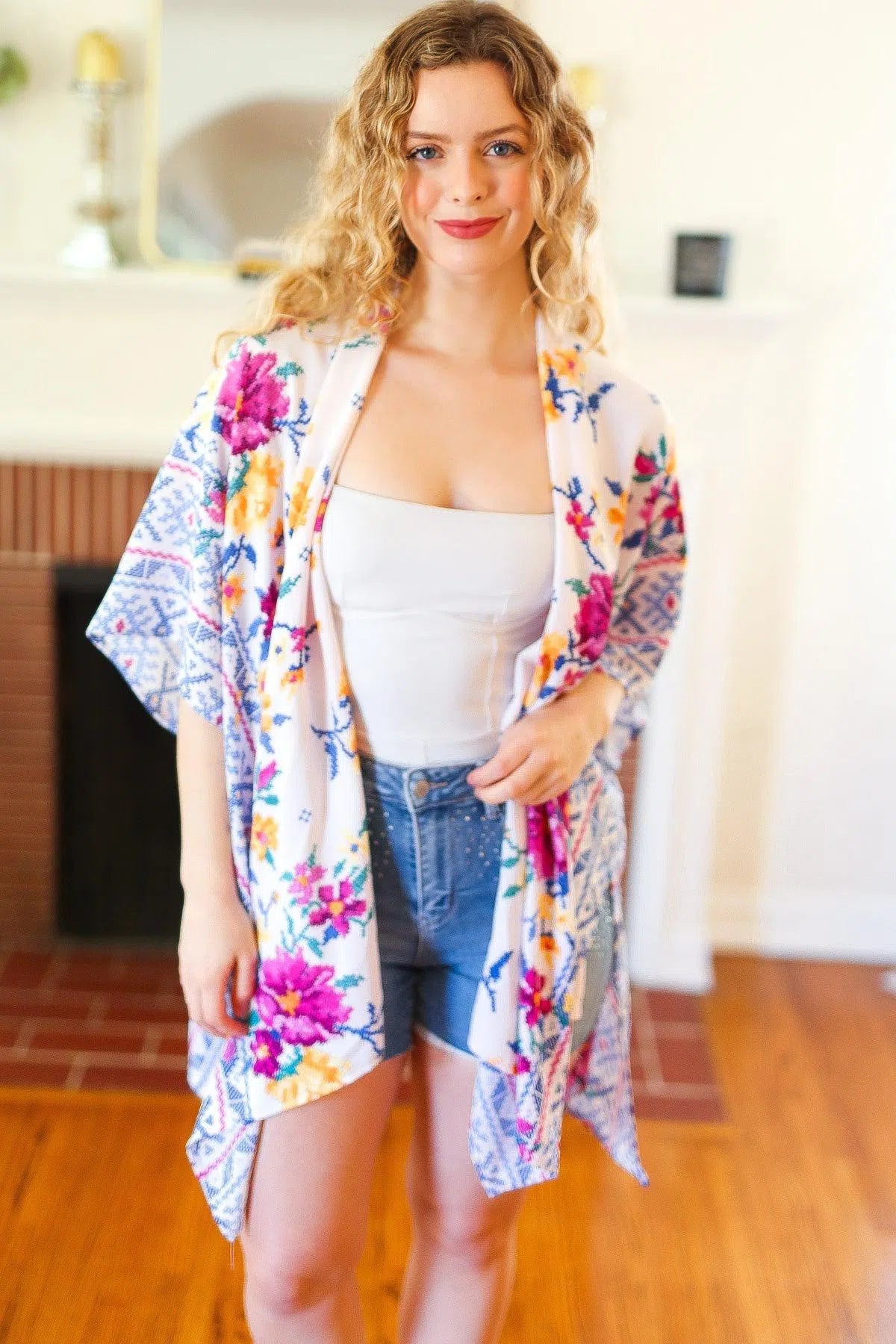 Trendy Ivory Floral Border Kimono – Lightweight & Stylish for Spring, [Evelyns Fashion]