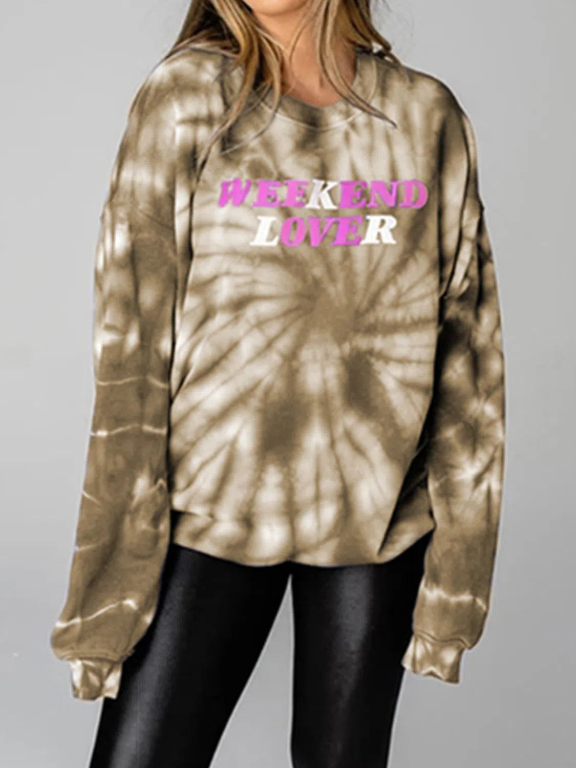 WEEKEND LOVER Tie-Dye Sweatshirt – Cozy & Fun Style, [Evelyns Fashion]