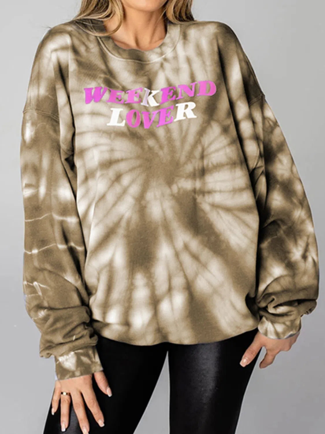 WEEKEND LOVER Tie-Dye Sweatshirt – Cozy & Fun Style, [Evelyns Fashion]