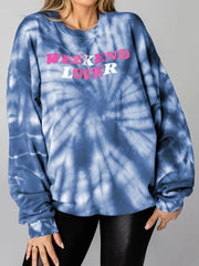 WEEKEND LOVER Tie-Dye Sweatshirt – Cozy & Fun Style, [Evelyns Fashion]