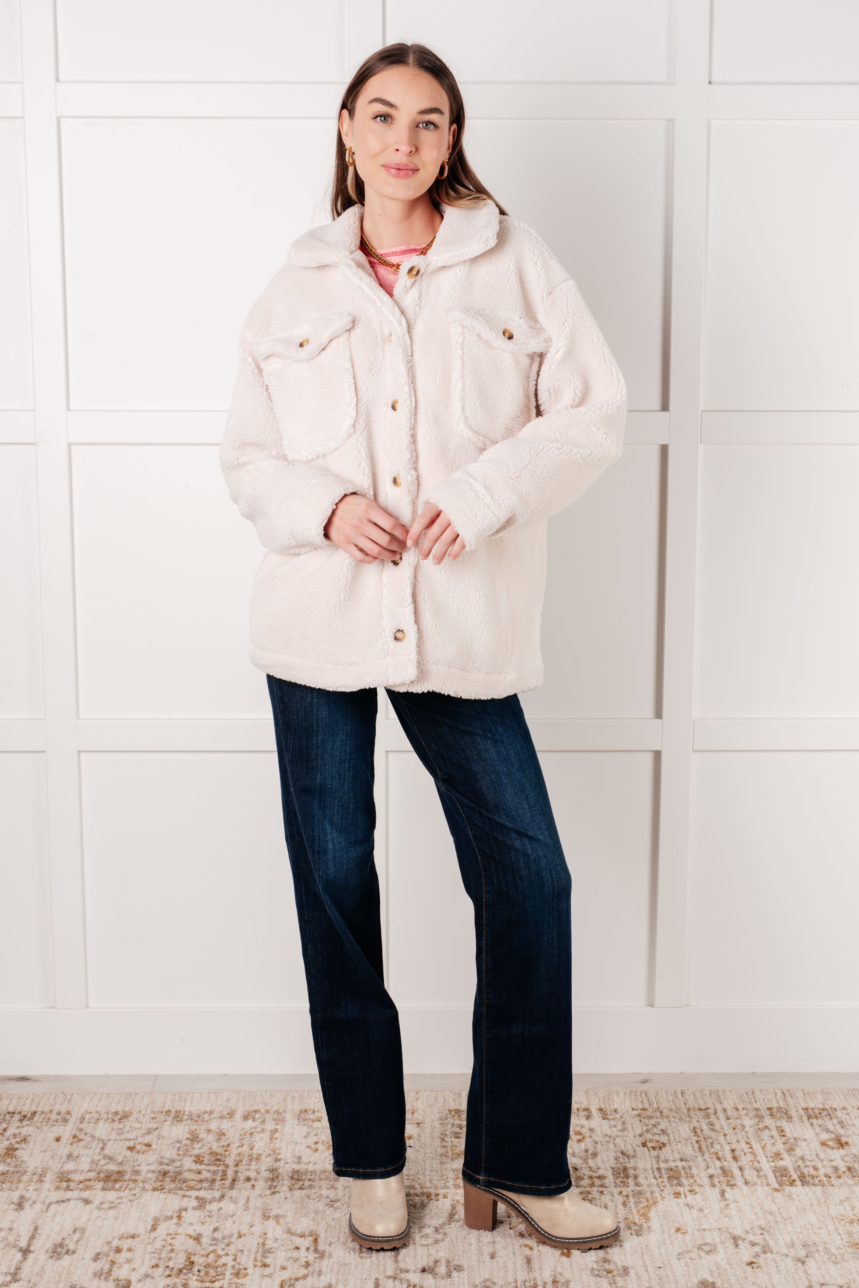 Shrouded in Sherpa Coat in White – Cozy & Chic Winter Style, [Evelyns Fashion]